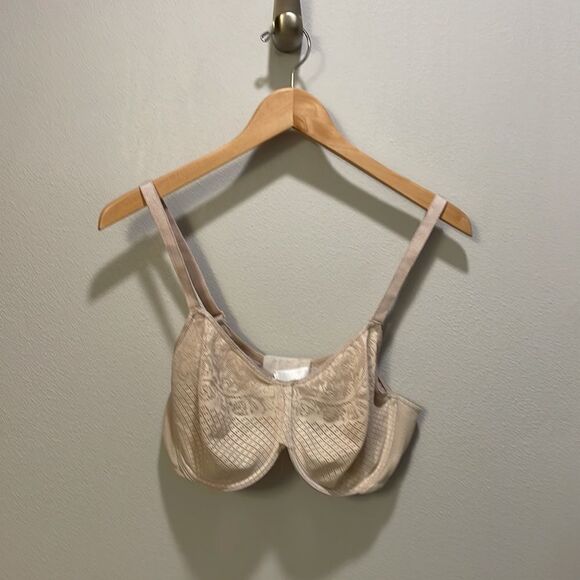 Wacoal woman’s cream underwire bra - Picture 1 of 8